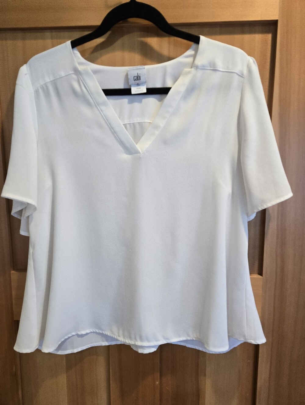CAbi Essential White Top Size: M